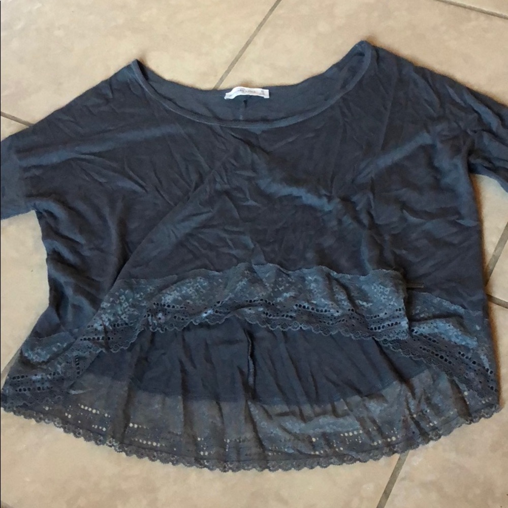 Charcoal gray long sleeve crop top
